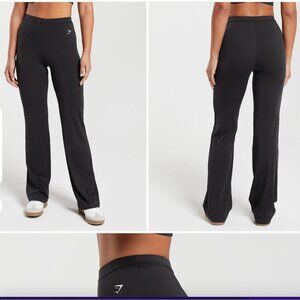 NWT! GYMSHARK Everyday Flare Leggings
